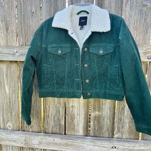 Forever 21 Jacket Women’s Small Sherpa Lined Corduroy Cropped Green EUC